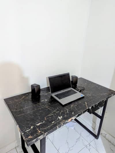 Computer Table