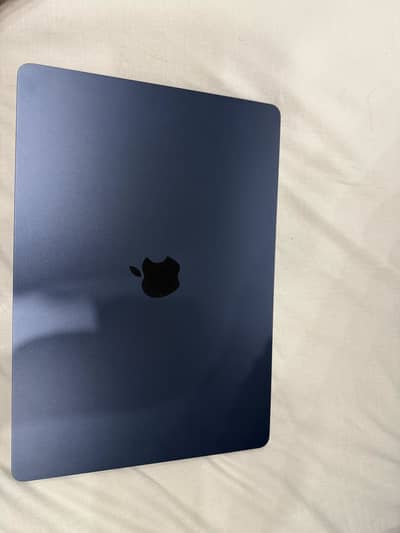 Macbook Air 15 Inch Apple M3 Chip Latest 24/512