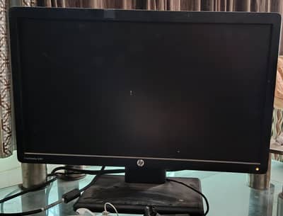 HP LED 21 Inches