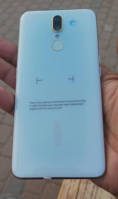 Oppo F11 Dual Sim 8+256 GB / NO OLX CHAT. WHATSAPP ONLY