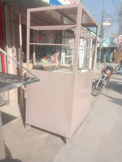 cabin for burger or biryani & chips