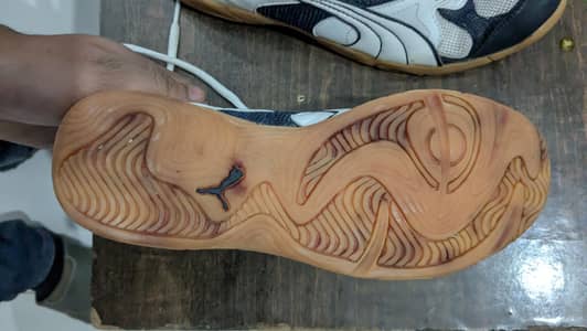 Puma Indoor Court Shoes - Premium Gum Sole (Size 42)