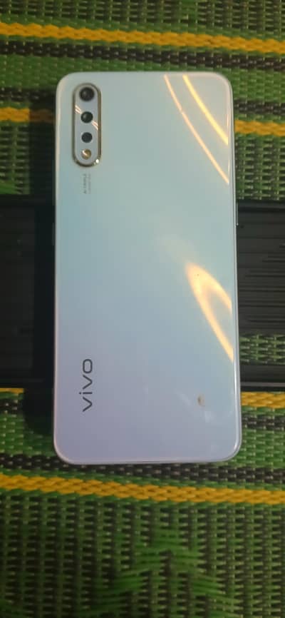vivo S1