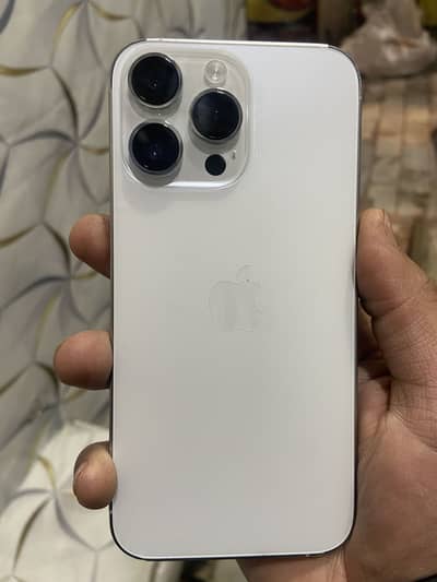 Iam salling I phone 14 pro max 1TB wight colour