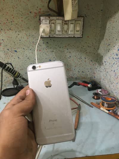 I phone 6s only betrry issue