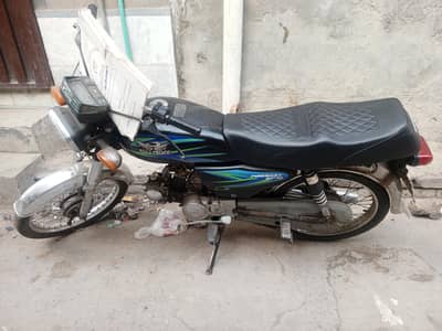 Bike for Sale. Engine OK. 100%