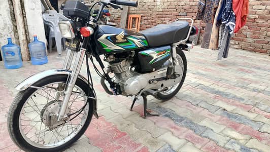 Honda 125 condition new