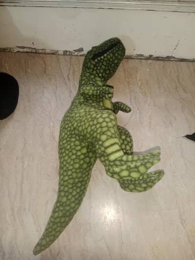 AMERICAN IMPORTED DINASOUR