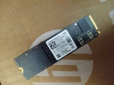 512GB M. 2 NVMe Gen4x4 SSD