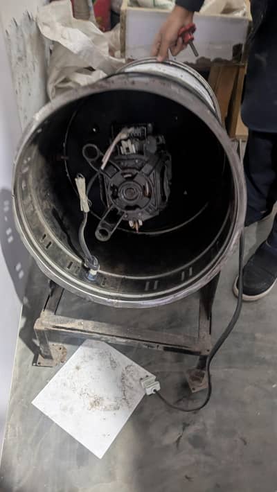 mirchy masaly peesny wali machine