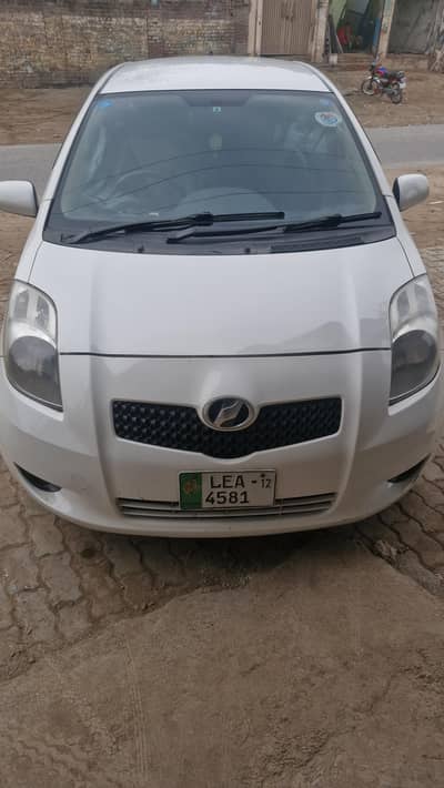 Toyota Vitz genuine (Guaranteed)