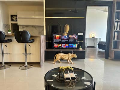 Elysium Mall 2BHK lavish Corner view apartment available on rent for daily and weekly basis