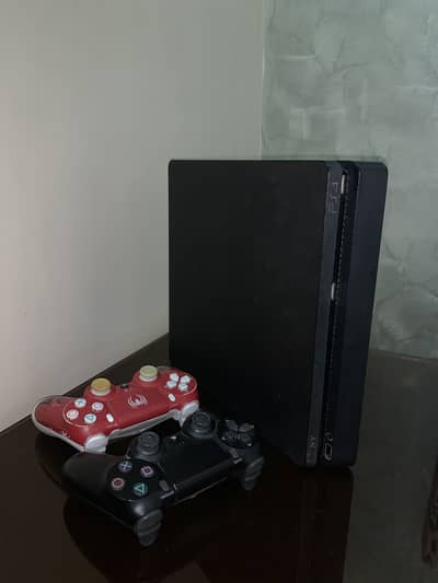 PS4 500GB Jailbroken with 2 controllers | 10 Pre-Installed Games