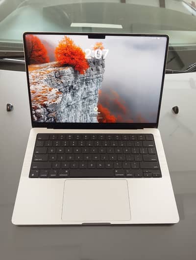 APPLE MACBOOK M1 PRO FOR SALE CONDITION LIKE NEW