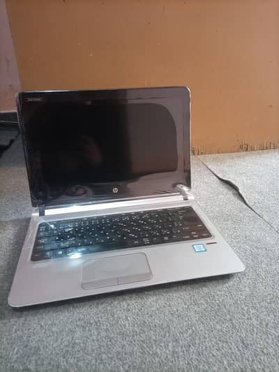 HP ProBOok 430 G3/Fingerprint/ i5 /6th GeN/8-128/Urgent Sale