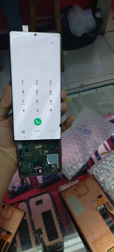 note 20 Ultra Sasti screen