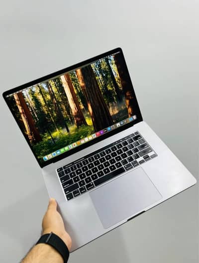 APPLE MACBOOK PRO 2019 FOR SALE (32GB+1TBSSD)