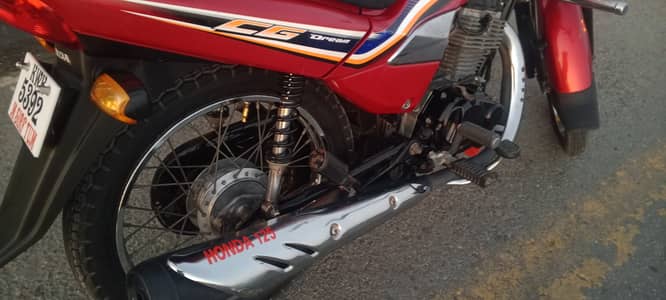 Honda 125 Dream 2015 – شو روم کنڈیشن،
