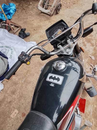 2025 model ha koi b masla Nahi ha condition is good