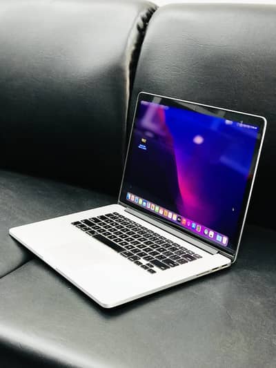 MACBOOK PRO FOR SALE WITH 1GB RAM AND 512GBSSD