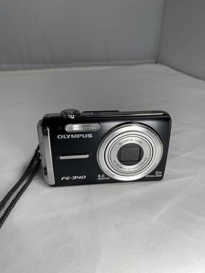 OLYMPUS FE-340 8MP Digital Camera with 5X Optical Zoom