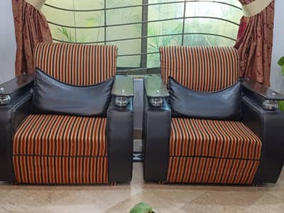 Large 10 Seater Sofa Set (2 three-seater + 4 single)