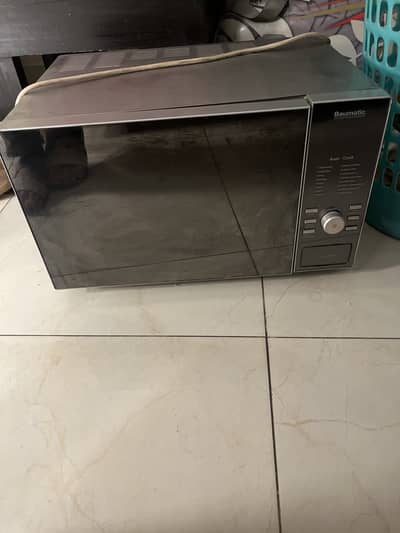 Baumatic  microwave very rarely used in excellent condition
