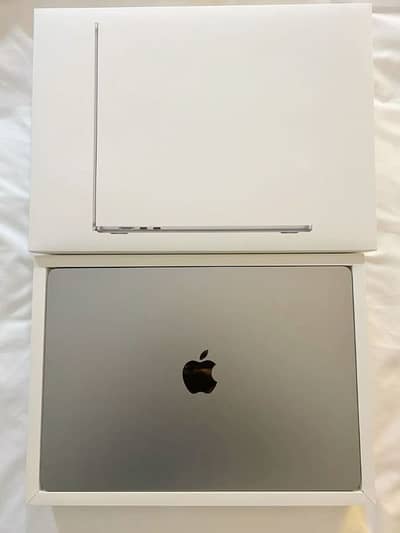 MacBook Pro M2 Clean Apple Laptop