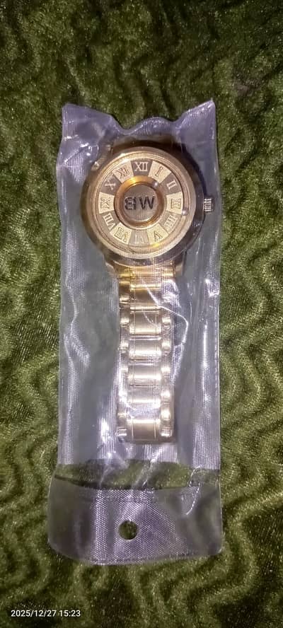 BW (magnetic)watch for sale Whatsapp 03256622721