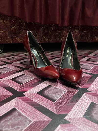 ENZO ANGIOLINI HEELS