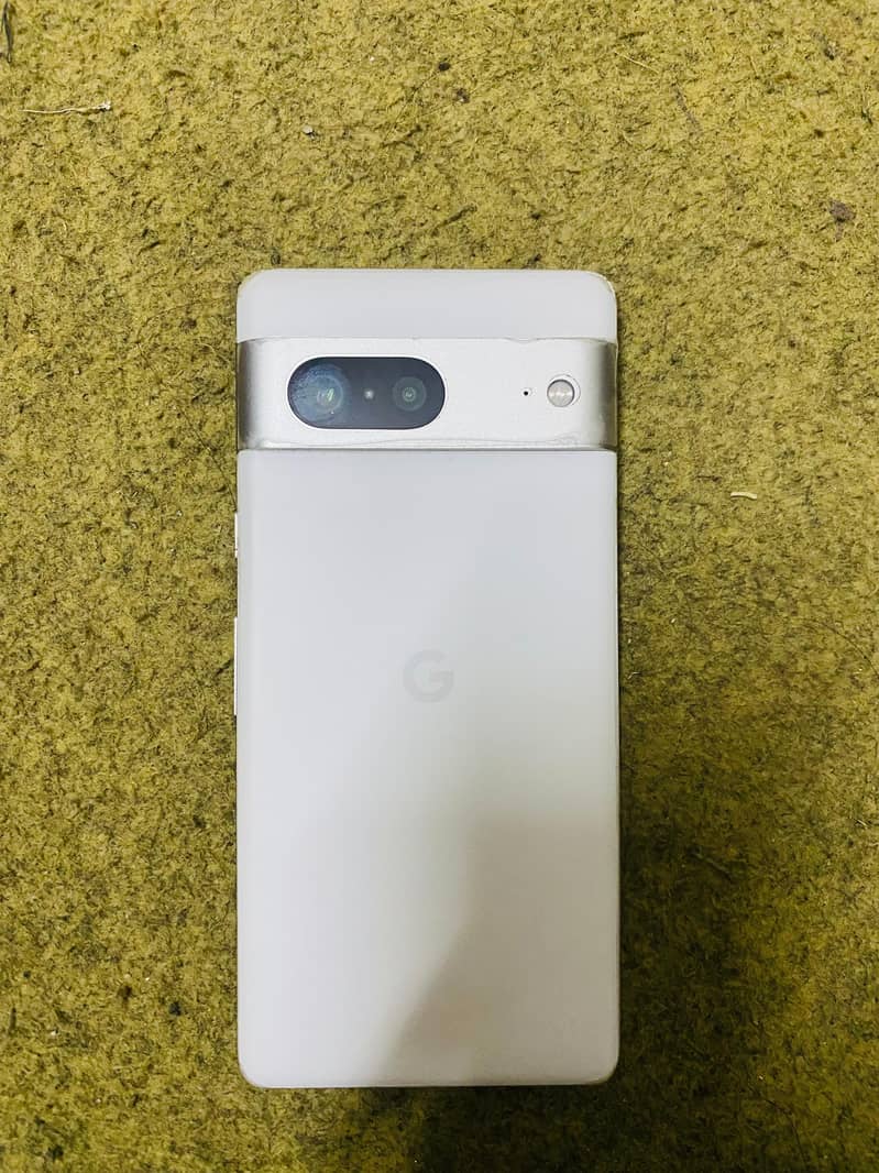 Google Pixel 7 4