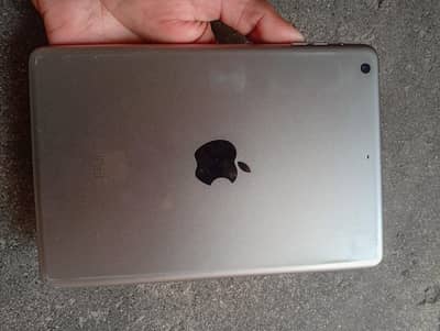 Ipad 4 16 gb gaming pad  10/10