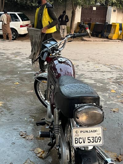 Honda CG 125 in mint condition 2013 model genuine condition