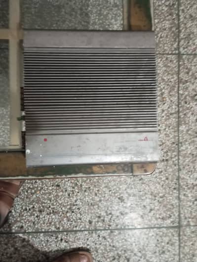 Multimedia amplifier