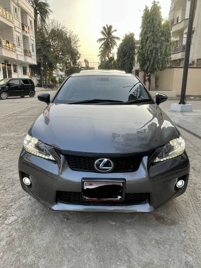 Lexus ct200h F sports package sunroof.