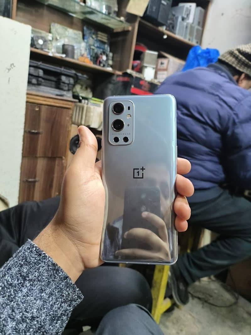OnePlus 9 pro 0