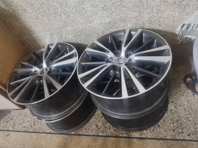 Toyota Altis grande Rims