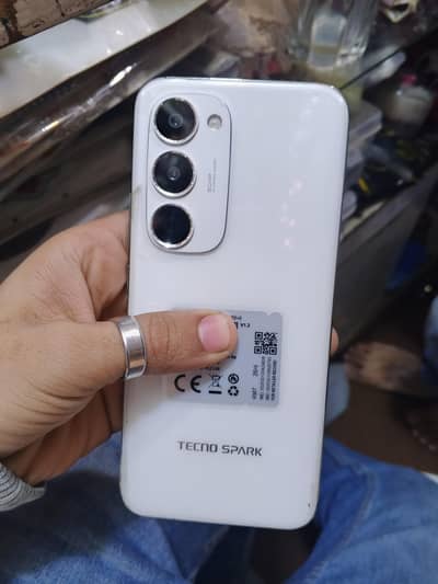 Tecno spark 40 pro +