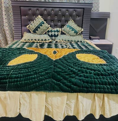 New bed bas sirf 4 months used hai sath ma 2 tables hai new