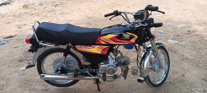 black Honda CD 70 2026 model
