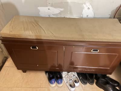 Brand new shoe rack with sitting