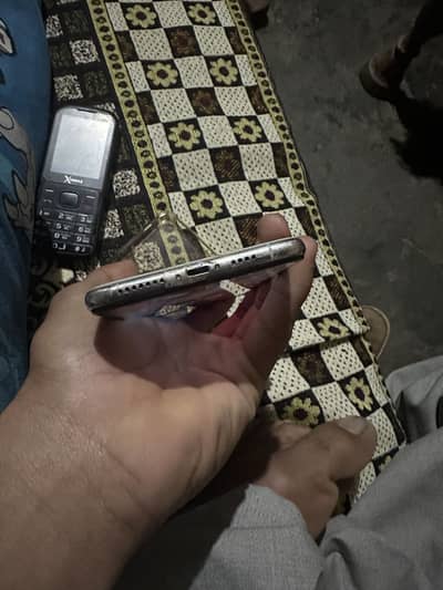 iPhone XS Max 64 GB non pta exchange possible