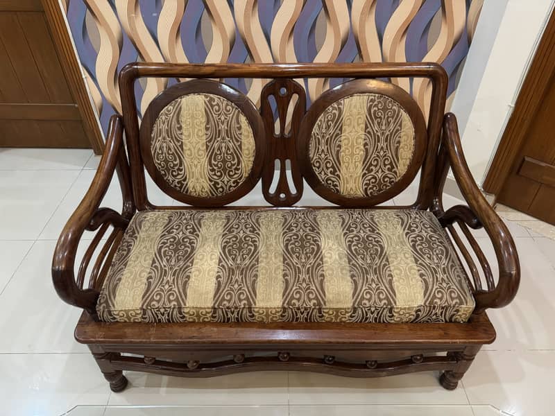 Sofa Set Complete with Centre Table Dinning Set 4