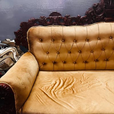 3 seater sofa, 2 room chairs and two sofa chairs