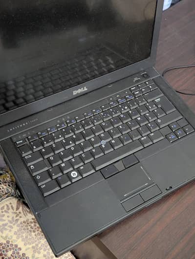 Dell Latitude E6410 i5 03065376319