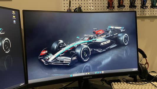 27inch Gigabyte g27fc (good as new)