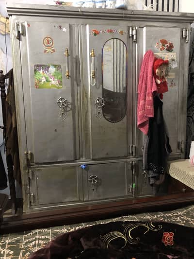 Trunk Almari for sale