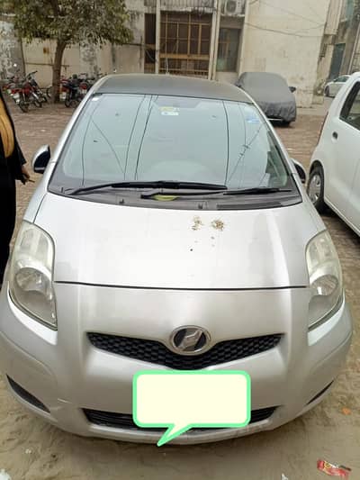 Toyota Vitz 2009 /2012