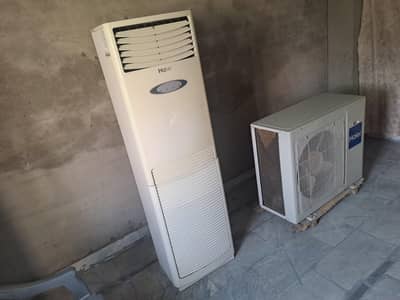 Haier 4 ton capnut just one time used only cool