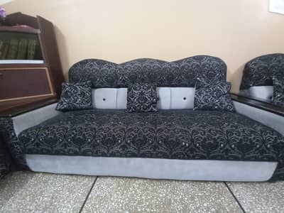 5 seater sofa set | Good condition |Made of good quality